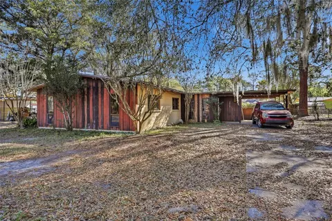 2049 NE 15th St, Gainesville, FL 32609
