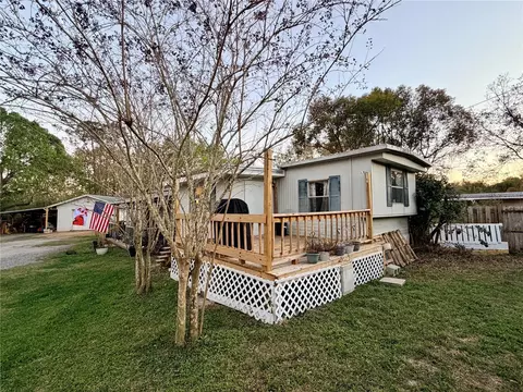 498 King Charles Cir, Deland, FL 32724