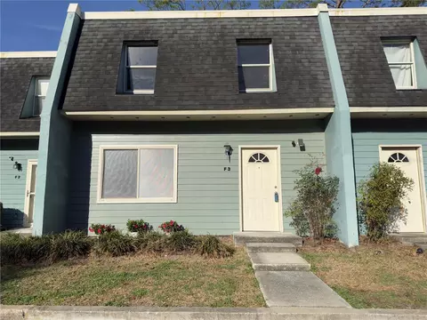 501 SW 75th St #F3, Gainesville, FL 32607