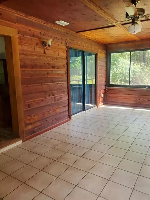 5908 NW 124th St, Gainesville, FL 32653