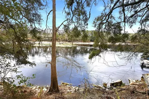 22215 135th Ct, O Brien, FL 32071