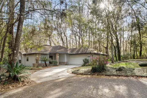 568 NW 39th Dr, Gainesville, FL 32607