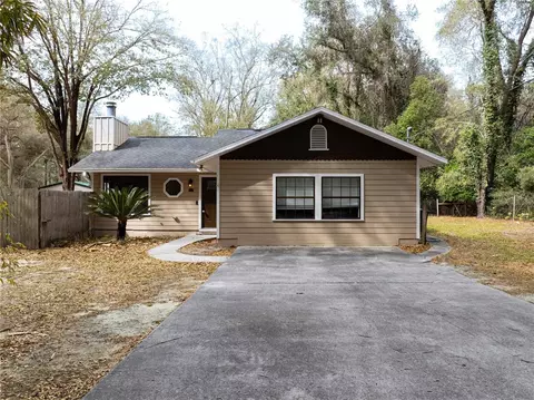 304 Whiting St, Micanopy, FL 32667