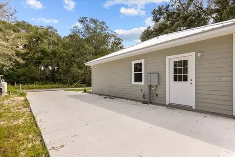 Exterior - 1115 Ricks St, Bell, FL 32619 photo 2 of 3