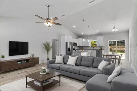 Living - 1115 Ricks St, Bell, FL 32619 photo 2 of 3