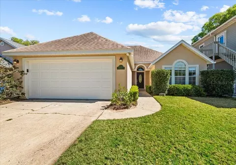 11737 Creek Dr, Alachua, FL 32615