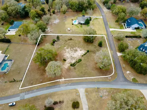 9050 SW 84th St, Gainesville, FL 32608