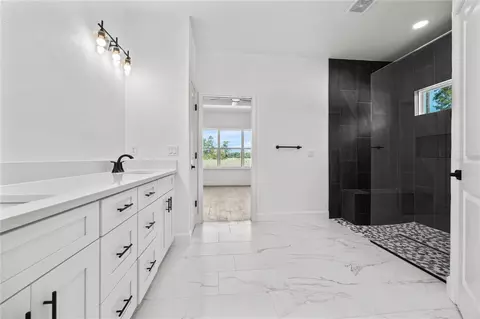 Bath - 1050 SW 67th Way, Gainesville, FL 32607 photo 1 of 3