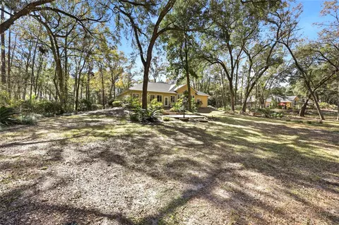 Exterior - 10320 SW 17th Pl, Gainesville, FL 32607 photo 7 of 10