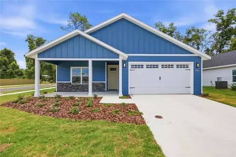 21070 SW 1st Pl, Newberry, FL 32669