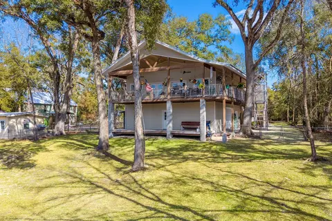 498 SW Manatee Ter, Fort White, FL 32038