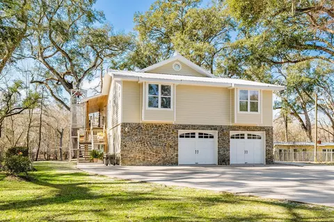 498 SW Manatee Ter, Fort White, FL 32038