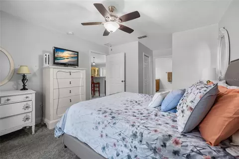 Bedroom - 3109 E Bryant Ave, Bell, FL 32619 photo 4 of 4