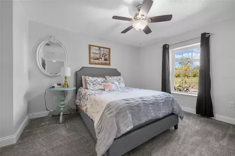 Bedroom - 3109 E Bryant Ave, Bell, FL 32619 photo 3 of 4