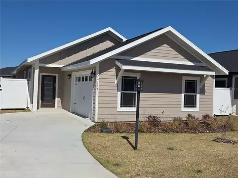 24338 SW 18th Ln, Newberry, FL 32669