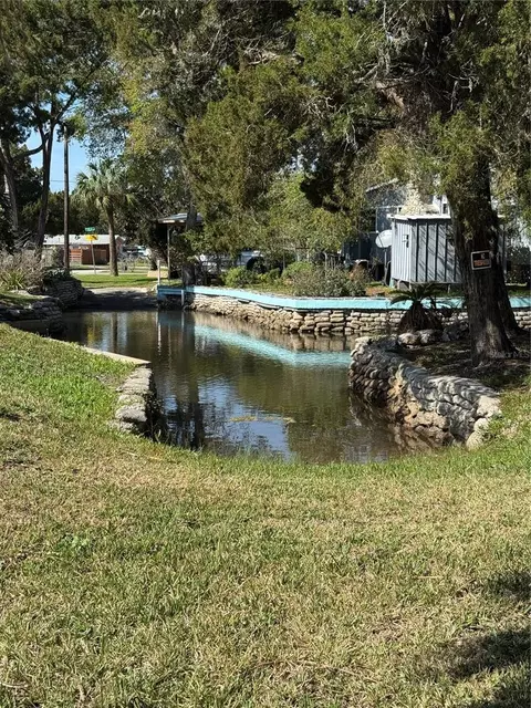 2221 S Waterman Dr, Crystal River, FL 34429