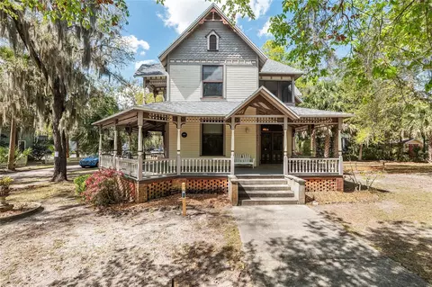 306 NE 3rd St, Gainesville, FL 32601