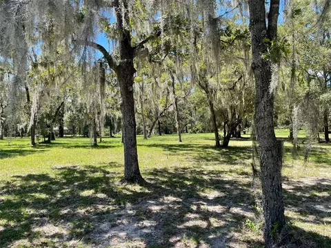 51 Avenue Ave NE, High Springs, FL 32643