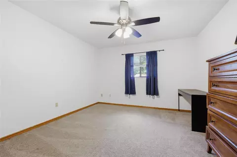 Bedroom - 913 SW 57th Dr, Gainesville, FL 32607 photo 3 of 4