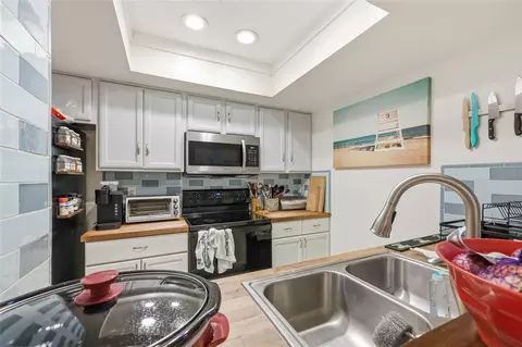 Kitchen - 913 SW 57th Dr, Gainesville, FL 32607 photo 1 of 3