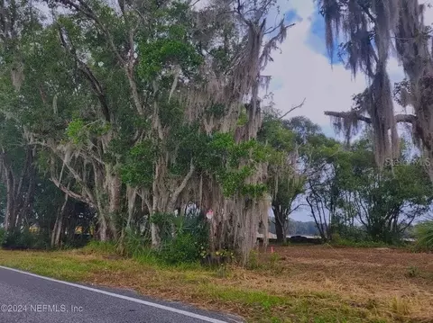 1250 Huntington Rd, Crescent City, FL 32112