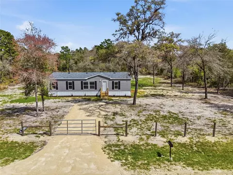 2231 SE 132nd Ct, Morriston, FL 32668