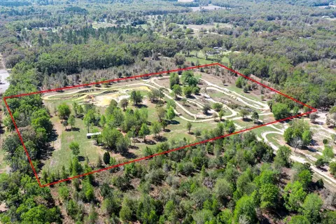203 SW Pigeon Ct, Fort White, FL 32038