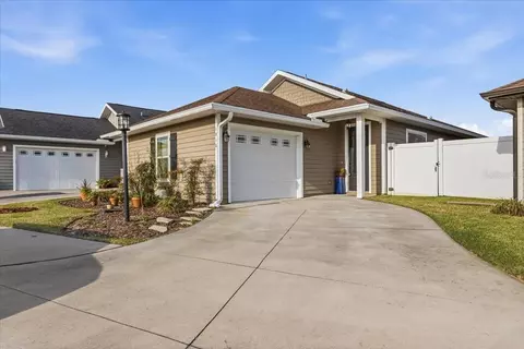 1810 SW 246th Dr, Newberry, FL 32669