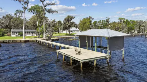 108 Sandra Ln, Crescent City, FL 32112
