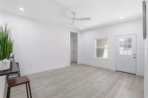 Living - 103 Long Rd, Interlachen, FL 32148 photo 1 of 2