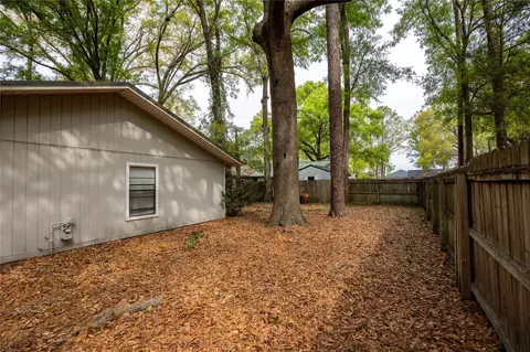 Exterior - 7212 SW 18th Pl, Gainesville, FL 32607 photo 5 of 6