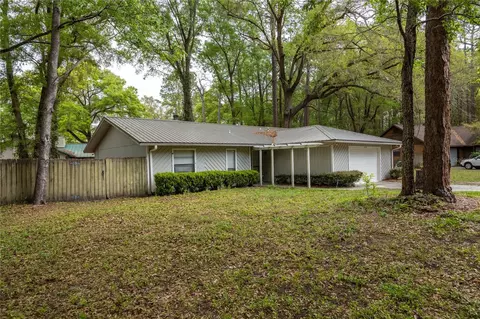 Exterior - 7212 SW 18th Pl, Gainesville, FL 32607 photo 2 of 6