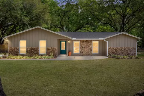 2605 SW 100th St, Gainesville, FL 32608