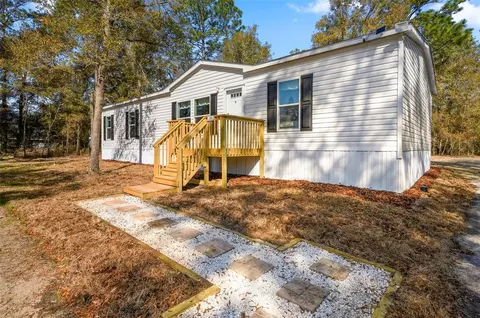 6951 NE 104 Ct, Bronson, FL 32621