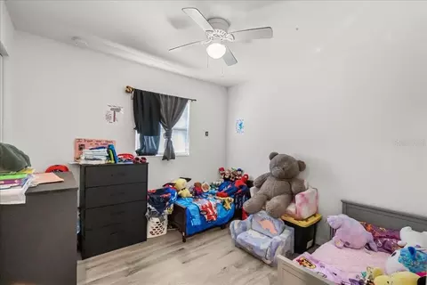 Bedroom - 517 E Main St, Bronson, FL 32621 photo 5 of 5