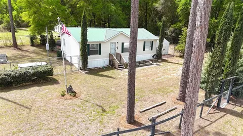 6947 SE 80th Pl, Trenton, FL 32693