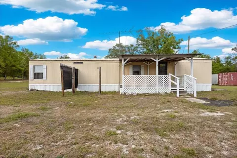 3100 NW 20th St, Bell, FL 32619