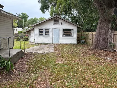 Exterior - 31 NW 4th St, Williston, FL 32696 photo 2 of 5