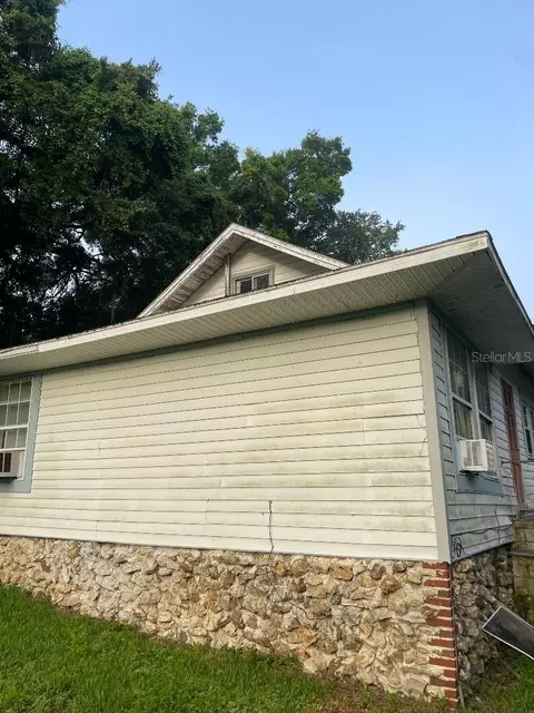 Exterior - 31 NW 4th St, Williston, FL 32696 photo 5 of 5