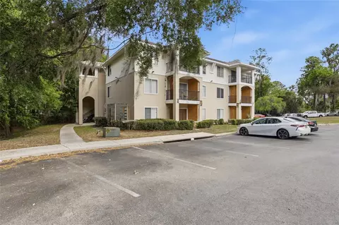 3921 SW 34th St #307, Gainesville, FL 32608