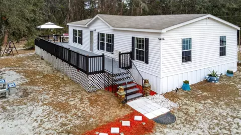 117 Stoddard Rd, Crescent City, FL 32112