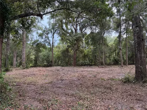 1410 NW 10th St, Chiefland, FL 32626