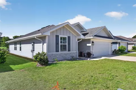 25013 SW 24th Pl, Newberry, FL 32669