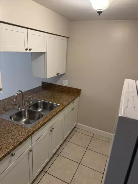 Kitchen - 1718 SW 69 Ter, Gainesville, FL 32607 photo 3 of 3