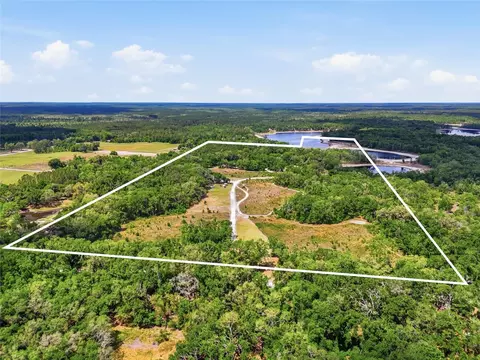 401 SE Falcon Rd, Branford, FL 32008