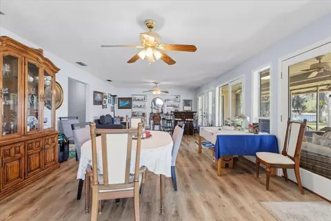 Dining - 229 Lake Ida Point Dr, Interlachen, FL 32148 photo 1 of 2