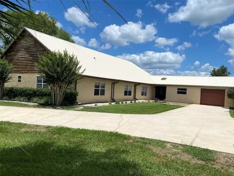 229 Lake Ida Point Dr, Interlachen, FL 32148