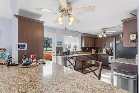 Kitchen - 229 Lake Ida Point Dr, Interlachen, FL 32148 photo 1 of 4
