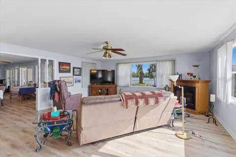 Living - 229 Lake Ida Point Dr, Interlachen, FL 32148 photo 1 of 3