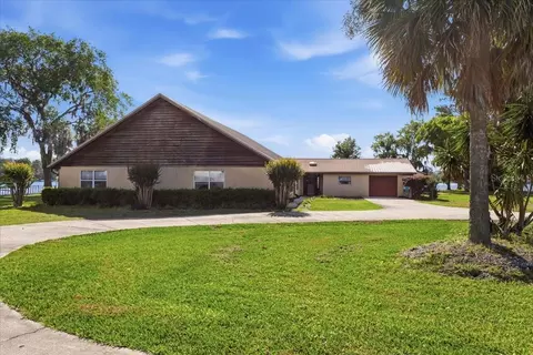 229 Lake Ida Point Dr, Interlachen, FL 32148
